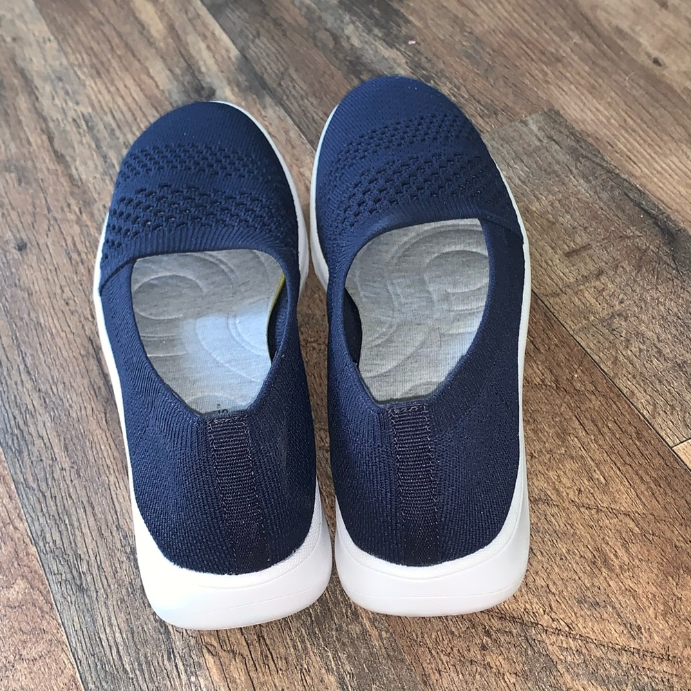 Clarks Cloudsteppers blue Adella moon slip on shoes size 7.5M - Picture 4 of 6